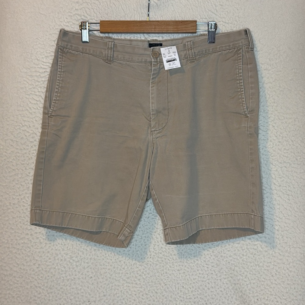 J Crew 9" flex chino short Men’s‎ Size 38 Tan Khaki